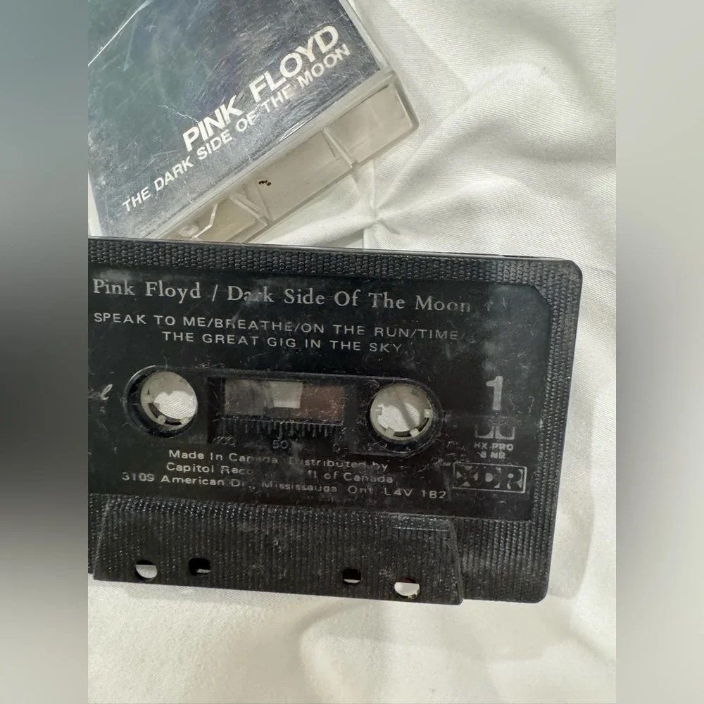 Lot of (3) Vintage Pink Floyd Cassette Tapes - Picture 4 of 6